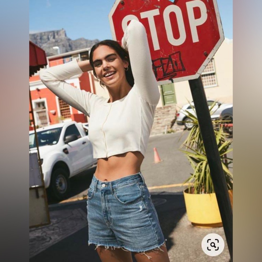 Uniqlo Ribbed Cropped Cardigan - White